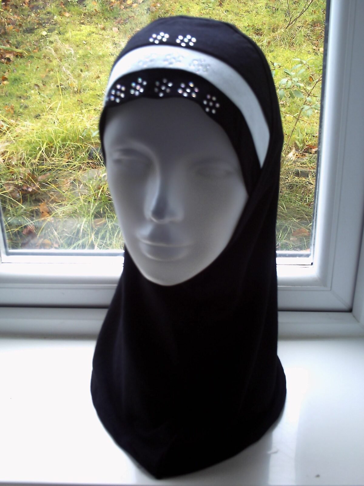 Fancy 1 piece Beautiful Quality children small Hijab with 3 layers and beads Head cover scarf - Image 4