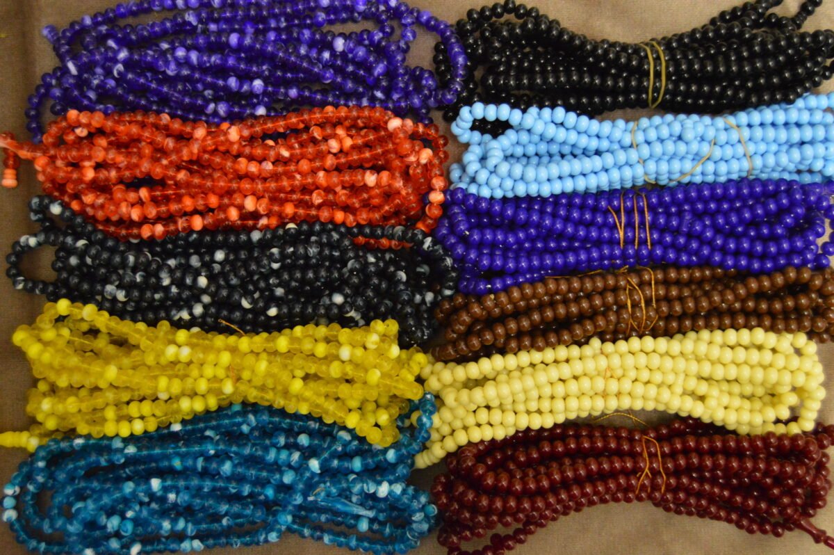 500 Beads plastic beads Tasbeeh High Quality many nice colours - Image 1