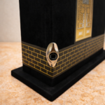 Quality Large Quran in Kabaa shape box with Black stone in a Gift box w handle - Image 5