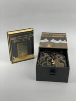 Quality mini Quran with a Black prayer mat and Tasbeeh in Kabaa shape box - Image 3