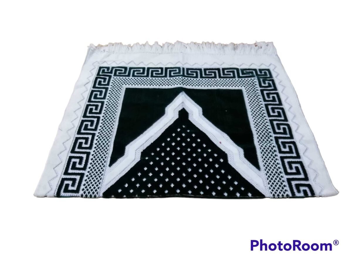 Quality Islamic prayer mat, rug, janamaz, Salat mat different colours Turkish - Image 3