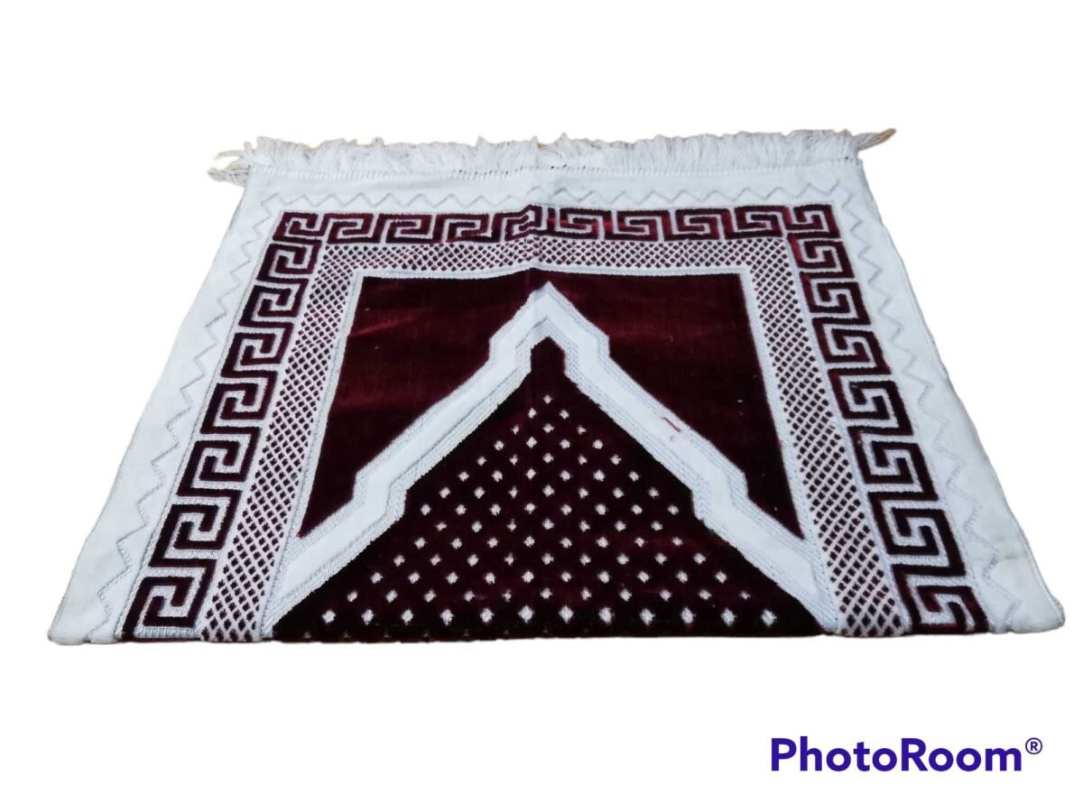 Quality Islamic prayer mat, rug, janamaz, Salat mat different colours Turkish - Image 5