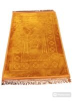 High Quality X Large Thick Velvet Islamic Plain Salat Prayer mat, rug, janamaz - Image 6