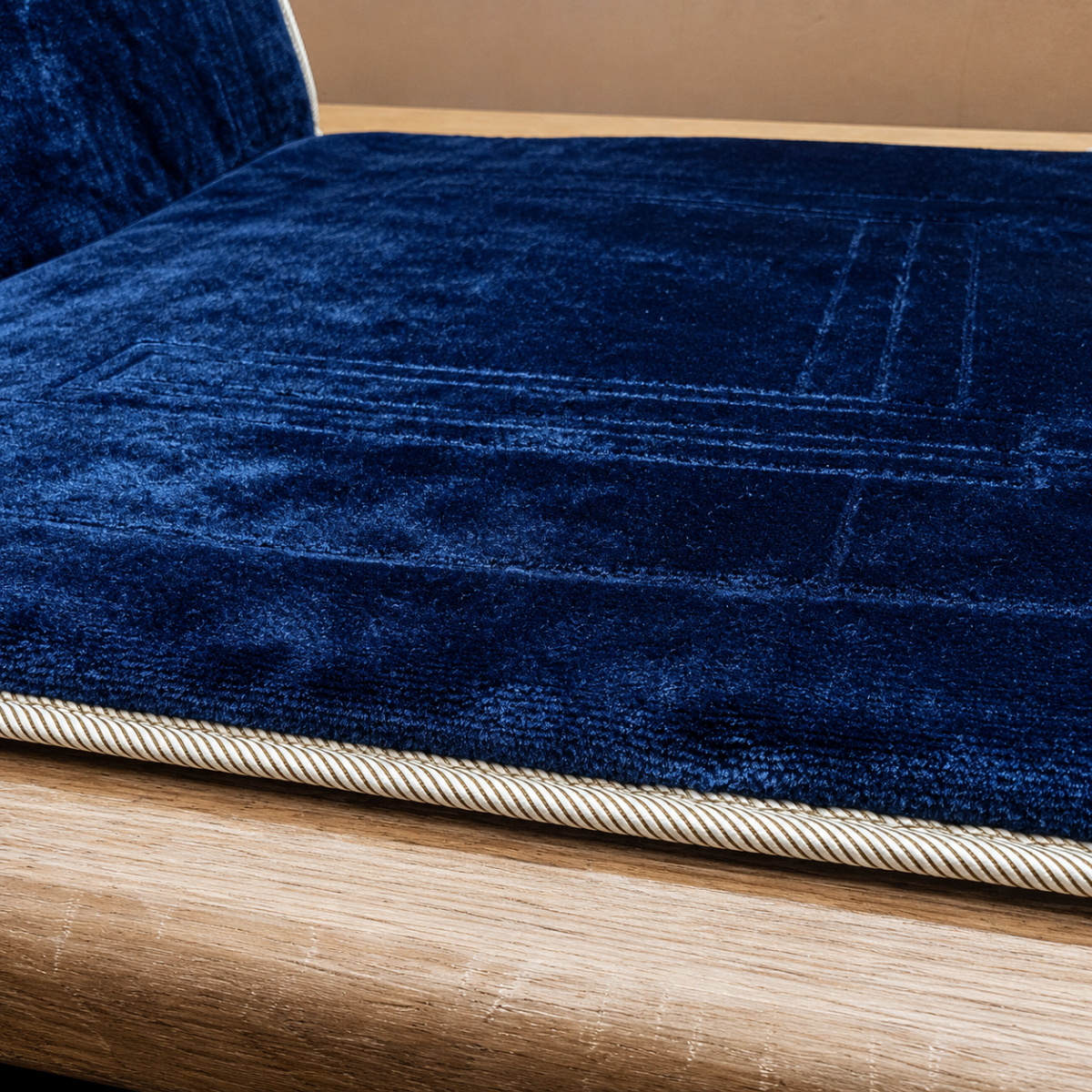 Foldable Backrest Prayer Mat with Carry Bag – Thick Prayer Rug & Picnic Seat - Image 12