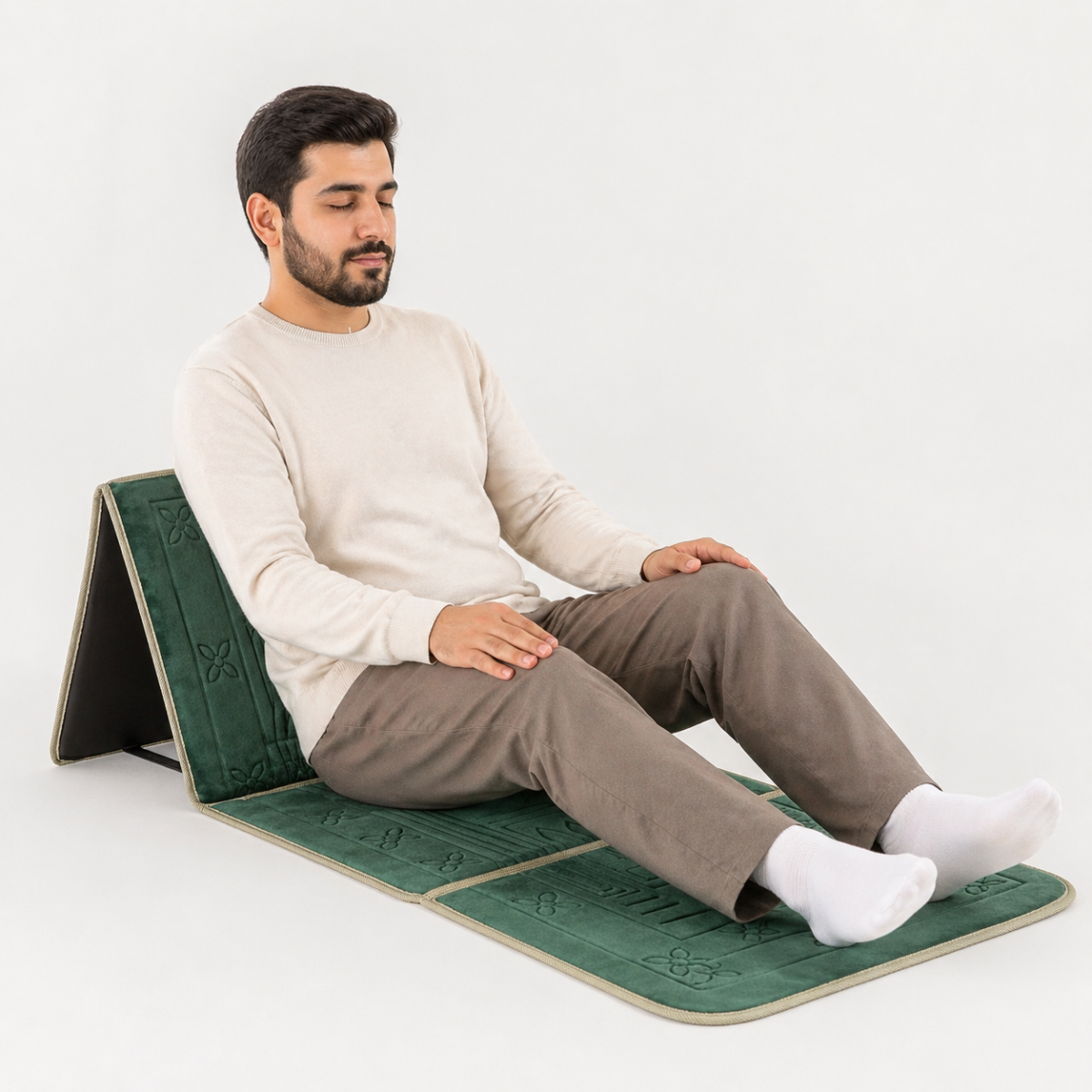 Foldable Backrest Prayer Mat with Carry Bag – Thick Prayer Rug & Picnic Seat - Image 6