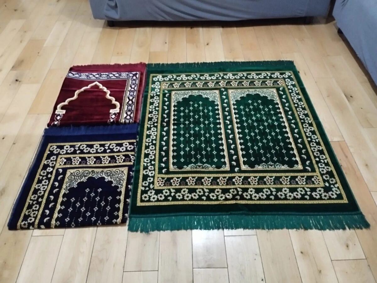 2 & 4 Person Prayer Mat – Turkish Islamic Janamaz Rug for Family Salah (Multiple Colours) - Image 25