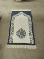 Turkish Reversible Islamic Prayer Mat – Janamaz Salat Rug, Light Beige Base, Multiple Colours - Image 12